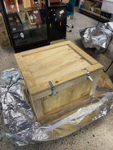 Load image into Gallery viewer, Camus Jubilee 5.50 Edition Cognac (with Glasses and Display Platform)