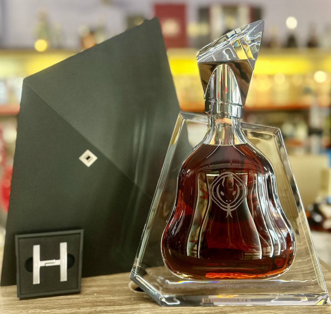 Hennessy 'Richard Hennessy' Cognac, 700ml