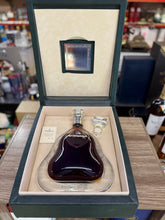 Load image into Gallery viewer, Hennessy &#39;Richard Hennessy&#39; Cognac, 750ml, old version
