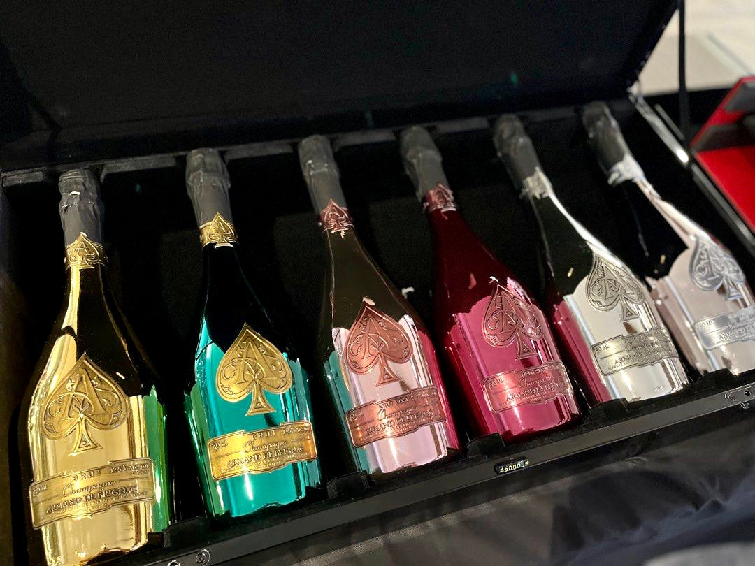 CHAMPAGNE ARMAND BRIGNAC と表示のあるシャンパンケース - 飲料